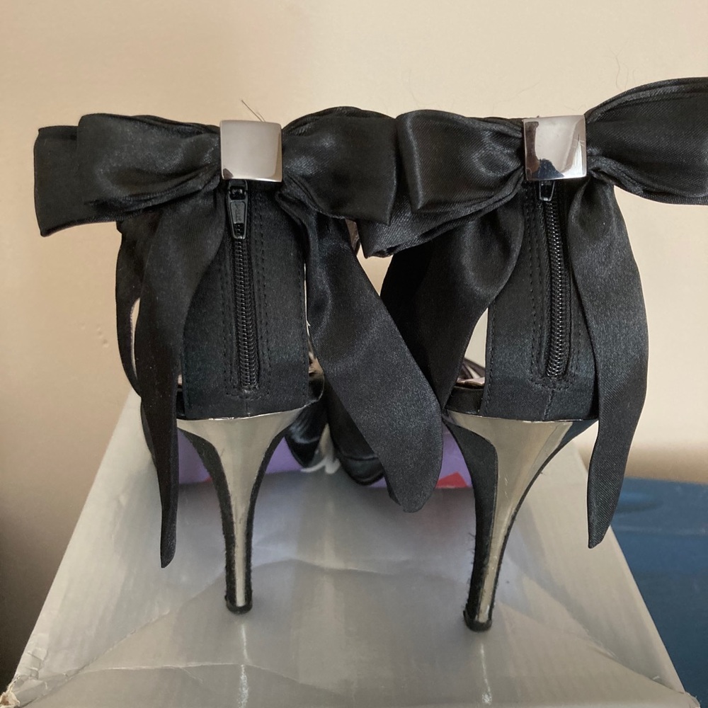Woman Heels(FOR SERIOUS BUYERS ONLY!)